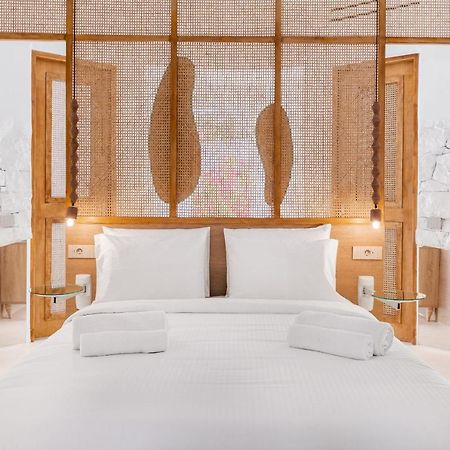 Faos Exclusive Suites Ornos  Buitenkant foto