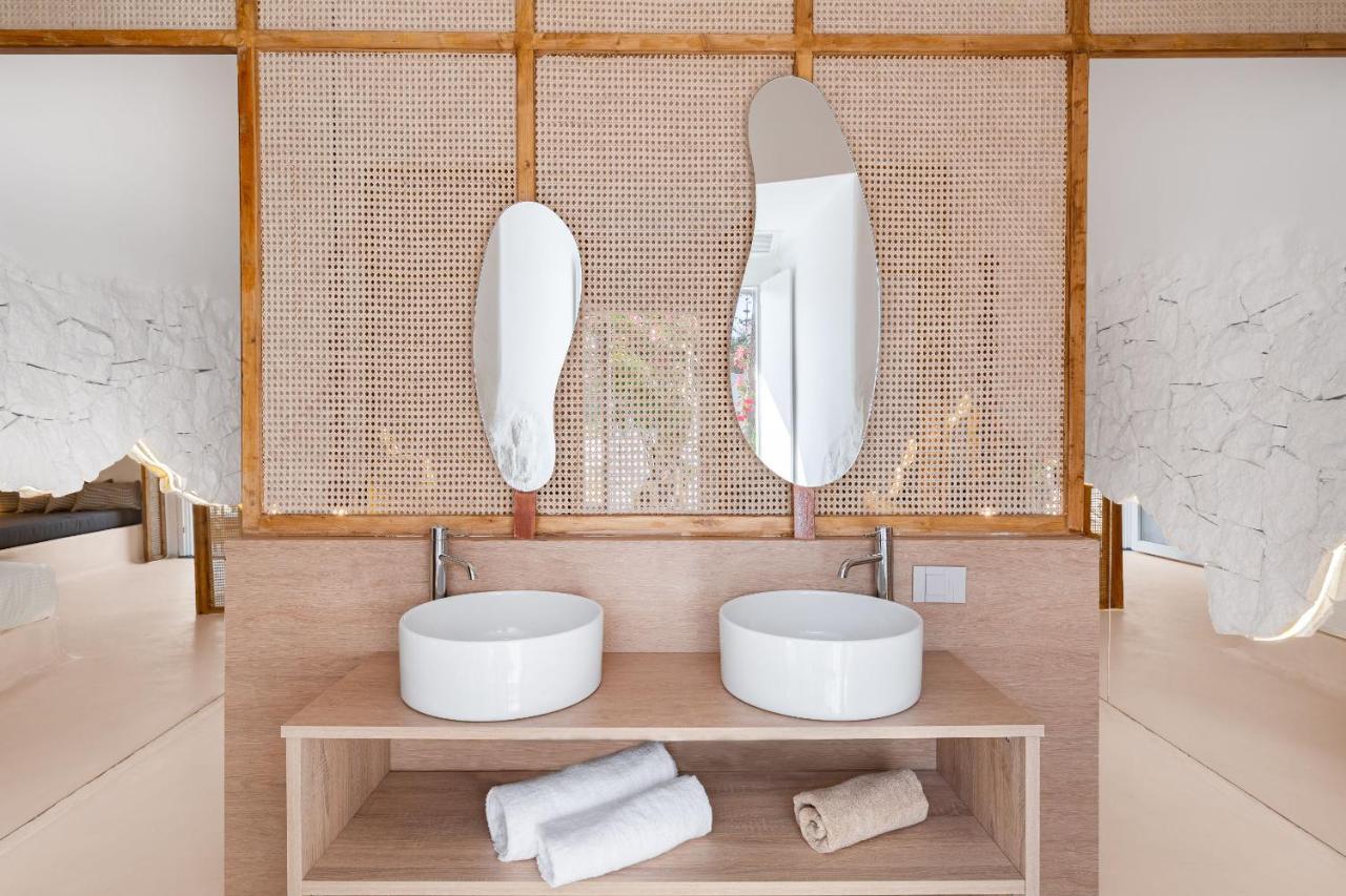 Faos Exclusive Suites Ornos  Buitenkant foto
