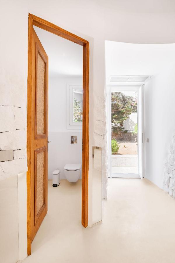 Faos Exclusive Suites Ornos  Buitenkant foto