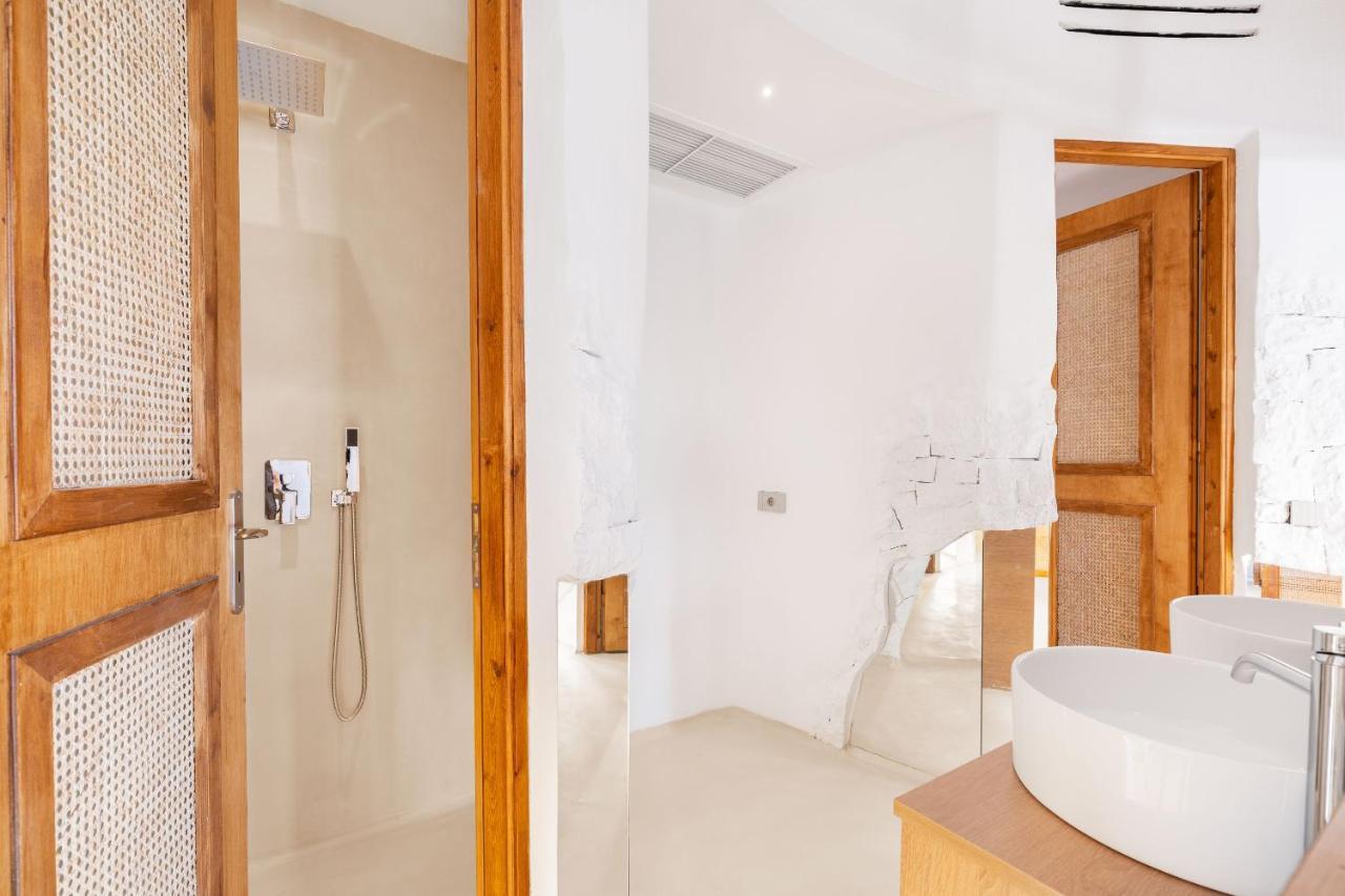 Faos Exclusive Suites Ornos  Buitenkant foto