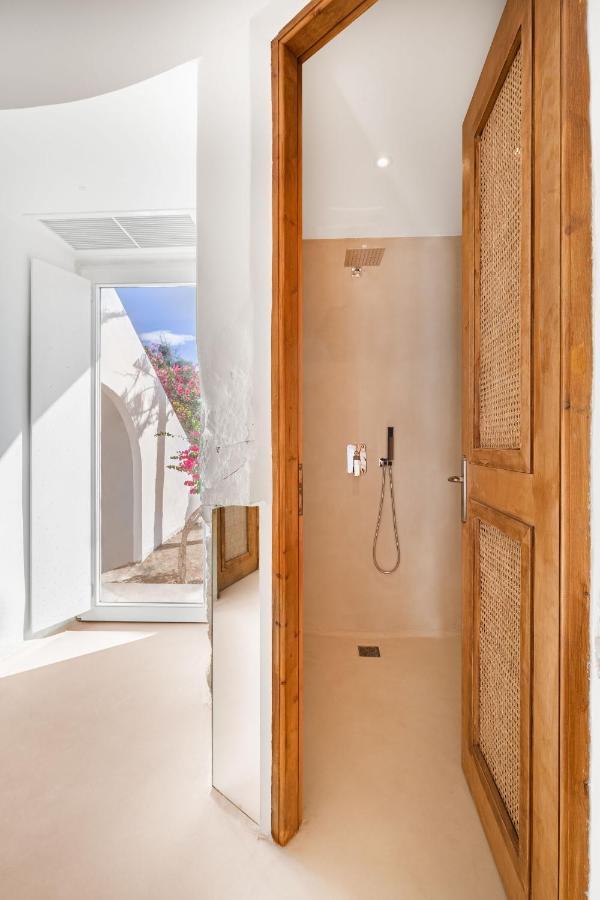 Faos Exclusive Suites Ornos  Buitenkant foto