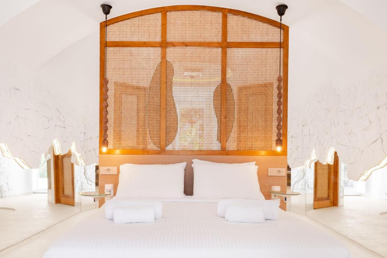 Faos Exclusive Suites Ornos  Buitenkant foto